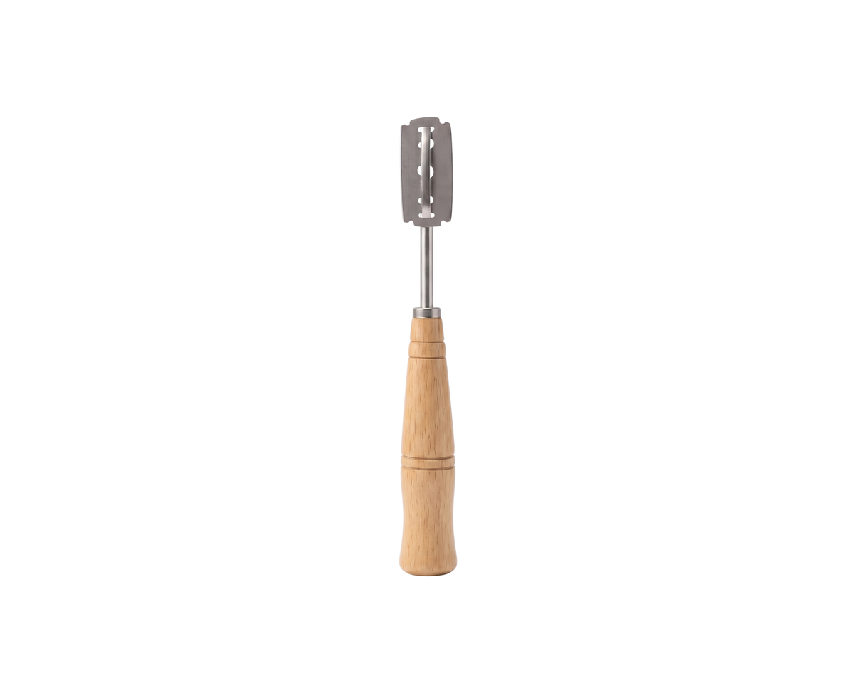 Wooden-Handle Bread Knife – Perfect Slices for Your Sourdough Bread